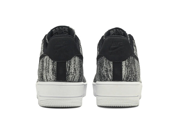 AV3042-001 GOAT studio 4