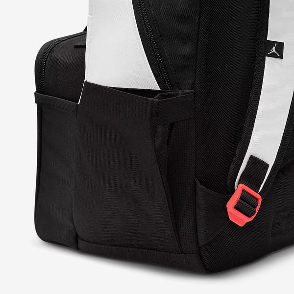 [9A0775-F00] ADULT AIR JORDAN LUNCHBOX BACKPACK 6