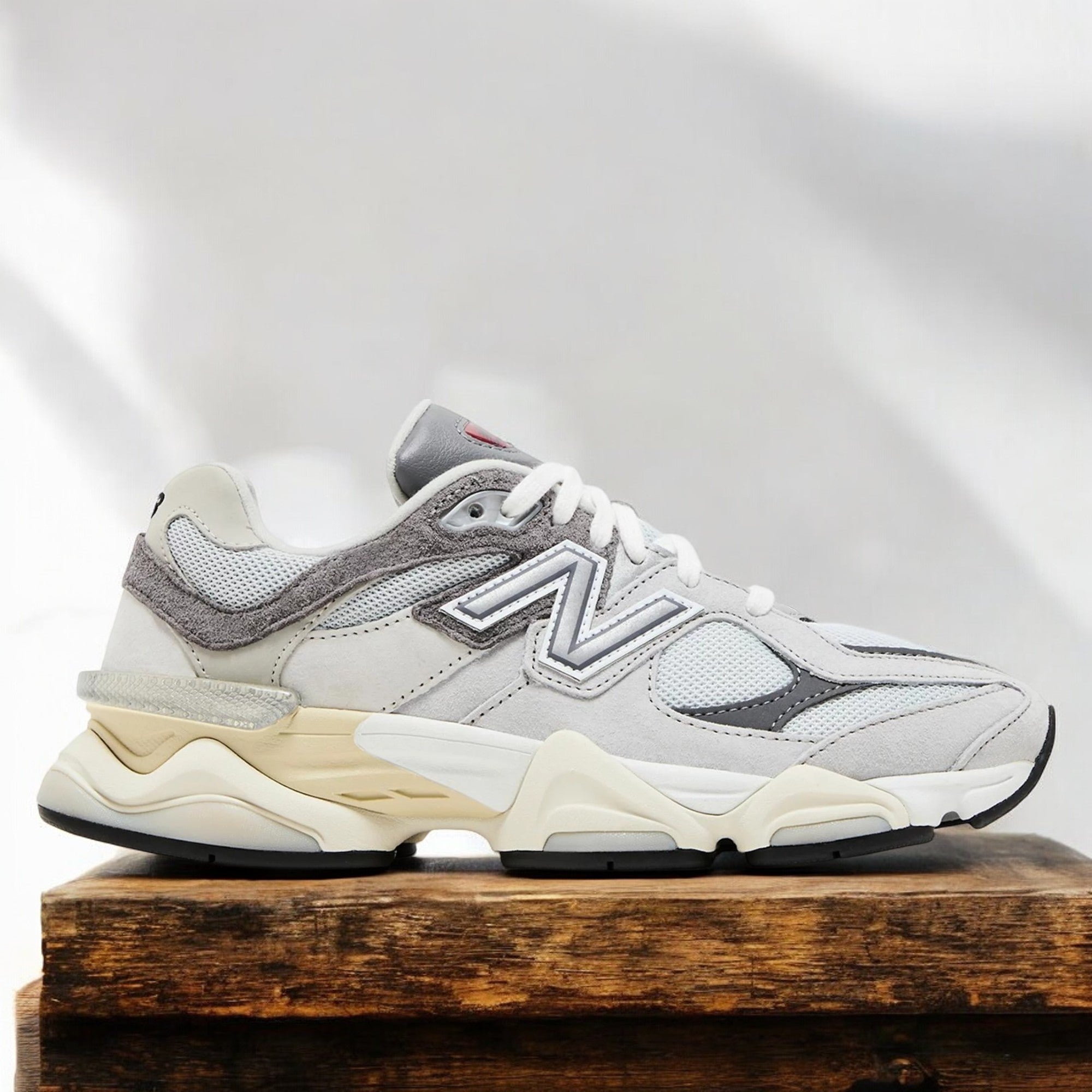 [U9060GRY] Mens New Balance U9060V1