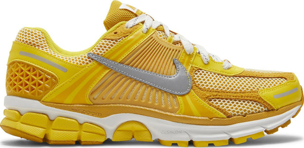 [FJ4453-765] Mens Nike ZOOM VOMERO 5 'YELLOW OCHRE'