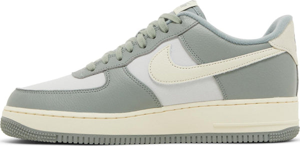 [DV7186-300] Mens Nike AIR FORCE 1 LOW '07 LX 'MICA GREEN COCONUT MILK'