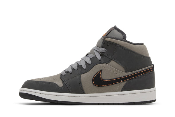 [FQ8338-017] Mens Air Jordan Retro 1 Mid SE 'Night Stadium'