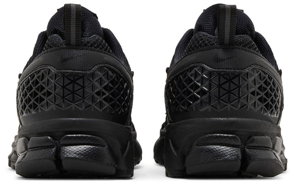 [HF6998-001] GRADE SCHOOL NIKE GS VOMERO 5 'TRIPLE BLACK'