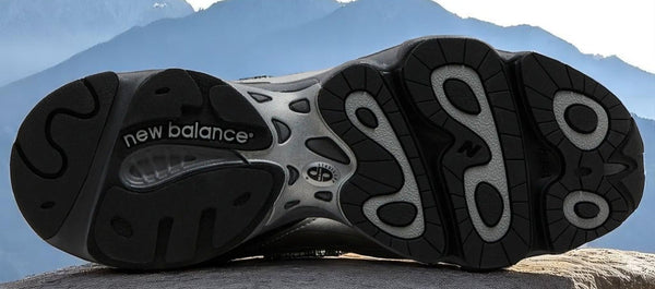 [M1000EGR] Mens New Balance 1000 'Black Silver Metallic'