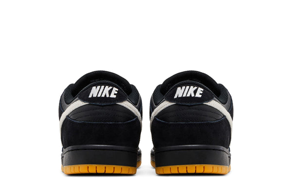 [HF3704-003] MENS NIKE DUNK LOW PRO SB 'BLACK WHITE GUM'