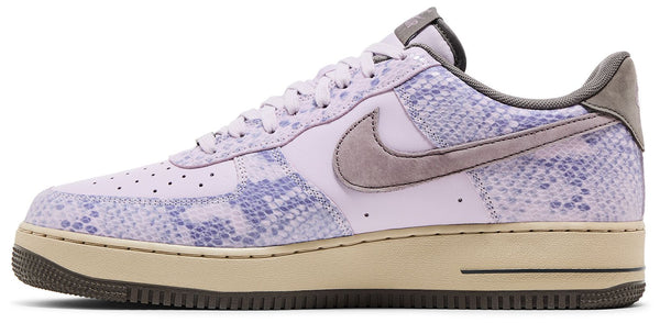 [HF2898-500] MENS NIKE AIR FORCE 1 '07 LV8 'PURPLE SNAKESKIN'