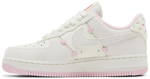 [HV5992-111] WOMENS NIKE AIR FORCE 1 '07 LX 'VALENTINE'S DAY (2025)'