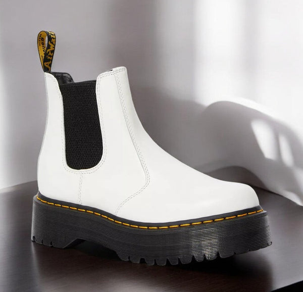 [25055100] WOMENS DR. MARTENS 2976 QUAD