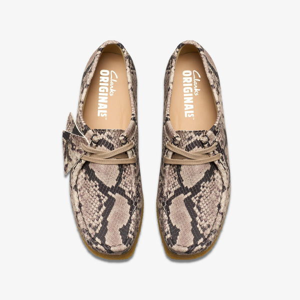 [26179329] WOMENS CLARKS WALLABEE