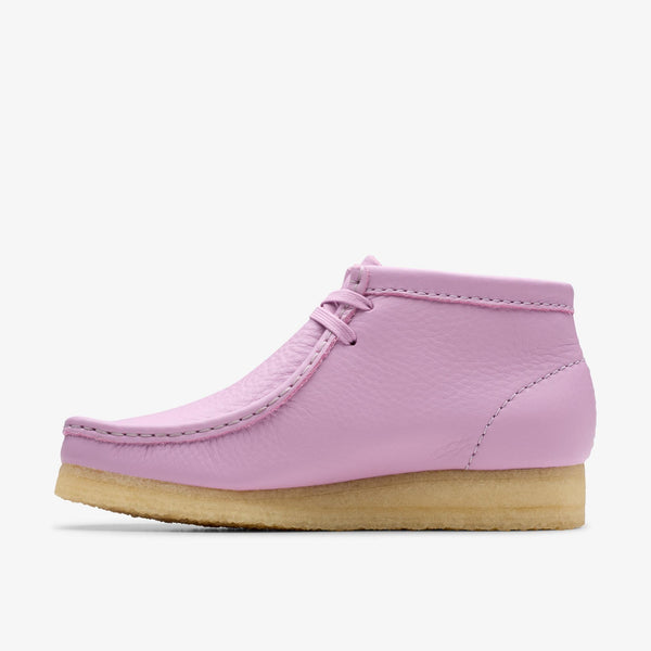[26180648] WOMENS CLARKS WALLABEE BOOT.
