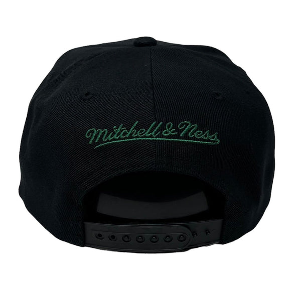 Mens MITCHELL & NESS NBA TEAM SCRIPT 2.0 SNAPBACK HWC CELTICS