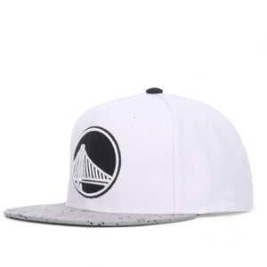 MENS MITCHELL & NESS NBA CEMENT TOP SNAPBACK WARRIORS - WHITE-SILVER