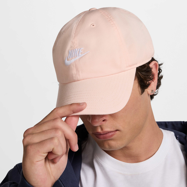 [FB5368-664] UNISEX NIKE CLUB UNSTRUCTURED FUTURA WASH CAP