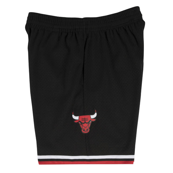 Mens Mitchell & Ness NBA Alternate Swingman Shorts Chicago Bulls 97-98