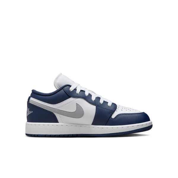 [553560-141] Grade School Air Jordan Retro 1 Low