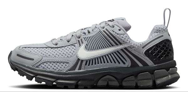 [HV6421-001] GRADE SCHOOL NIKE ZOOM VOMERO 5 'WOLF GREY BLACK'