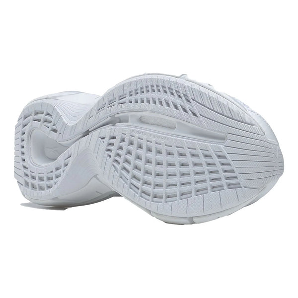 [100044930/GX0131] Mens Reebok ZIG KINETICA 2.5