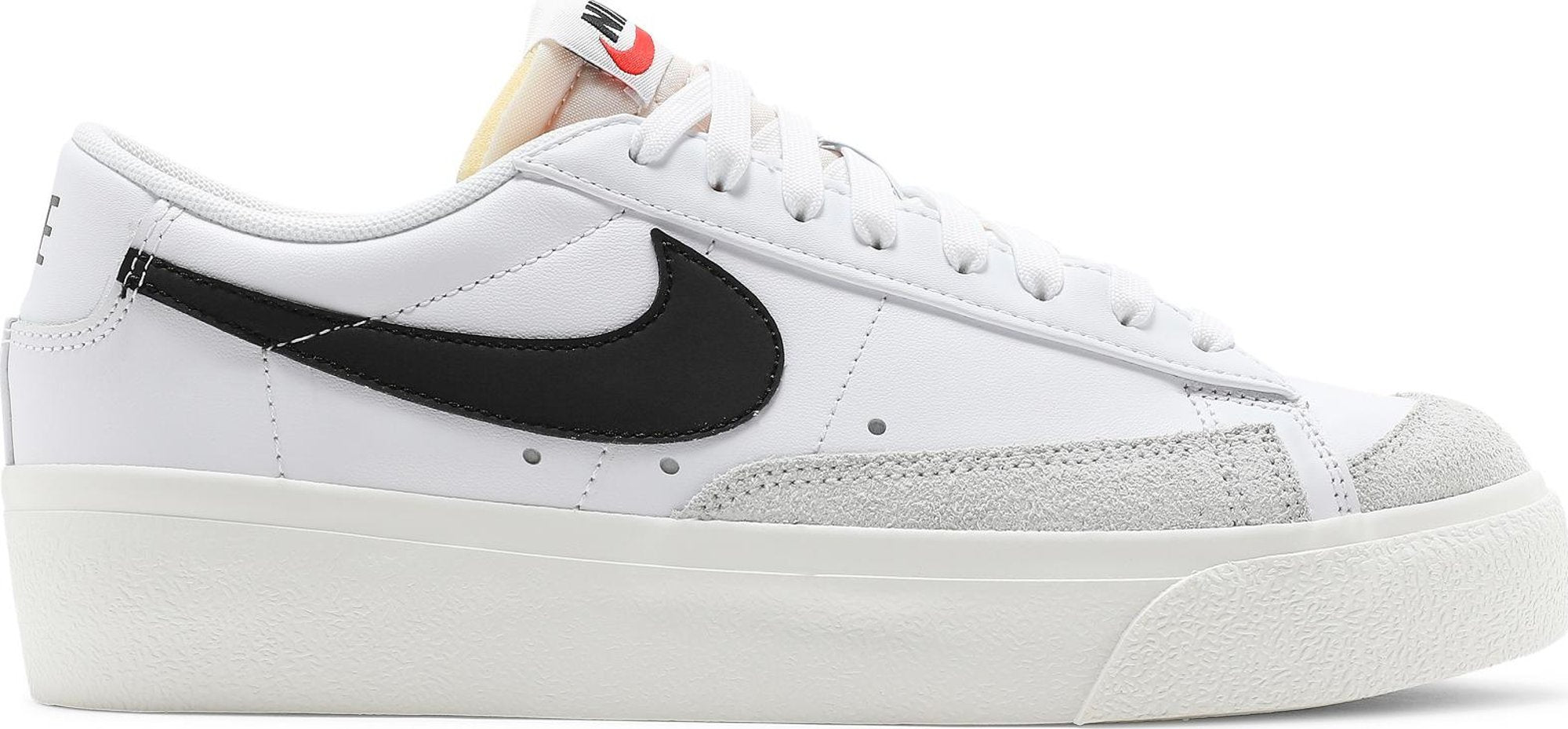 [DJ0292-101] Womens Nike BLAZER LOW PLATFORM