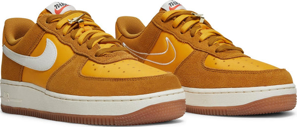 [DA8302-700] Womens Nike Air Force 1 Low '07 (W) 'First Use University Gold'