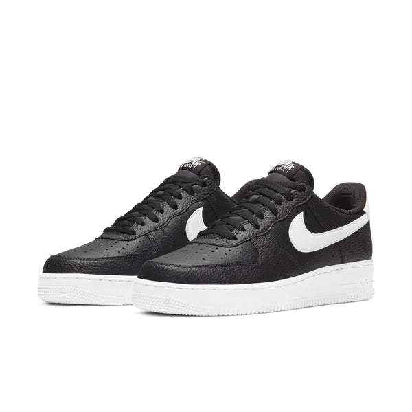 [CT2302-002] Mens Nike Air Force 1 Low '07 'Black White Pebbled Leather'