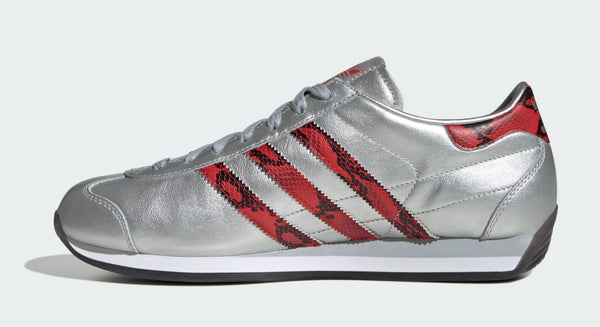 [JP7088] Mens Adidas Country Japan 'Silver Metallic Better Scarlet Core Black'