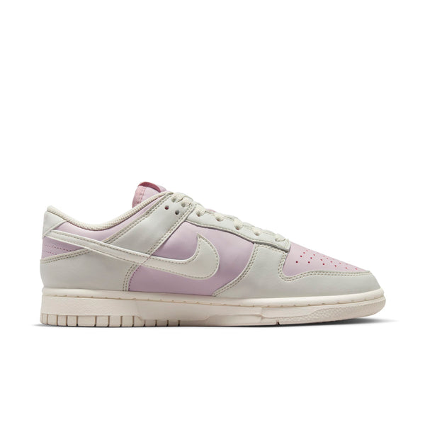[DD1873-001] Womens Nike DUNK LOW