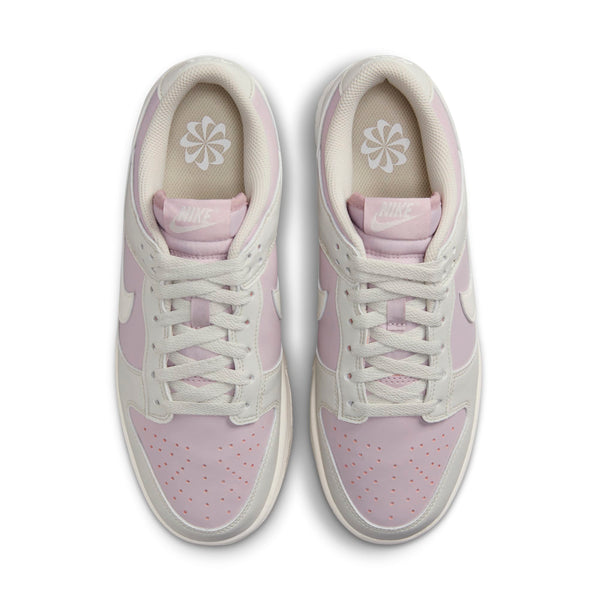 [DD1873-001] Womens Nike DUNK LOW