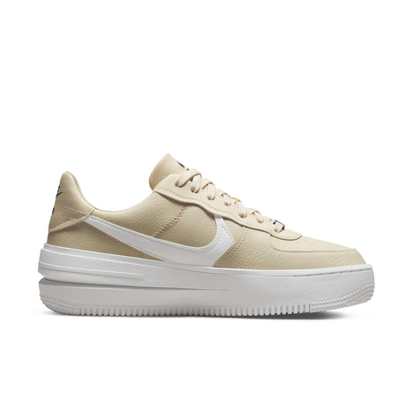[DJ9946-200] WOMENS NIKE AIR FORCE 1 PLT.AF.ORM 'FOSSIL'