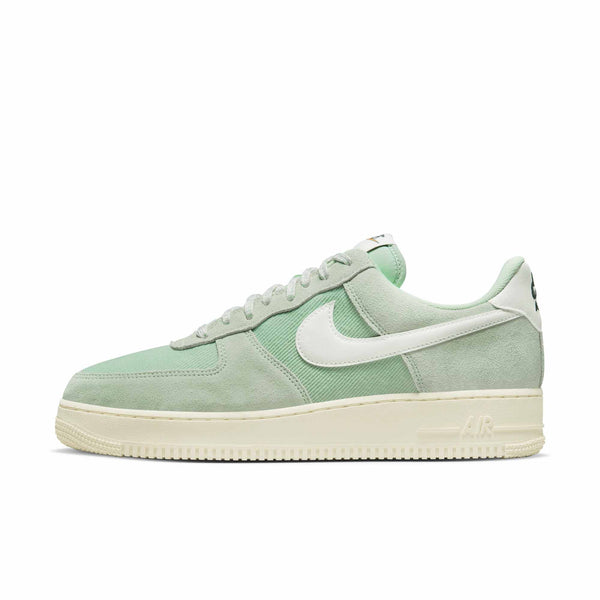 [DO9801-300] MENS NIKE AIR FORCE 1 '07 LV8