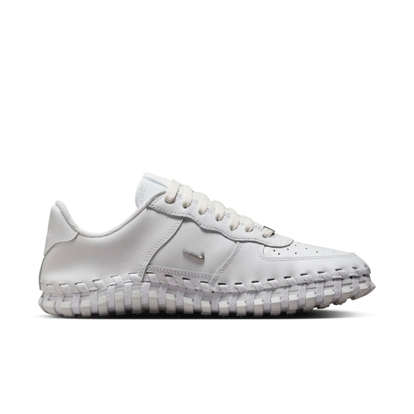 [DR0424-100] Womens Nike J FORCE 1 LOW LX 'JACQUEMUS WHITE'