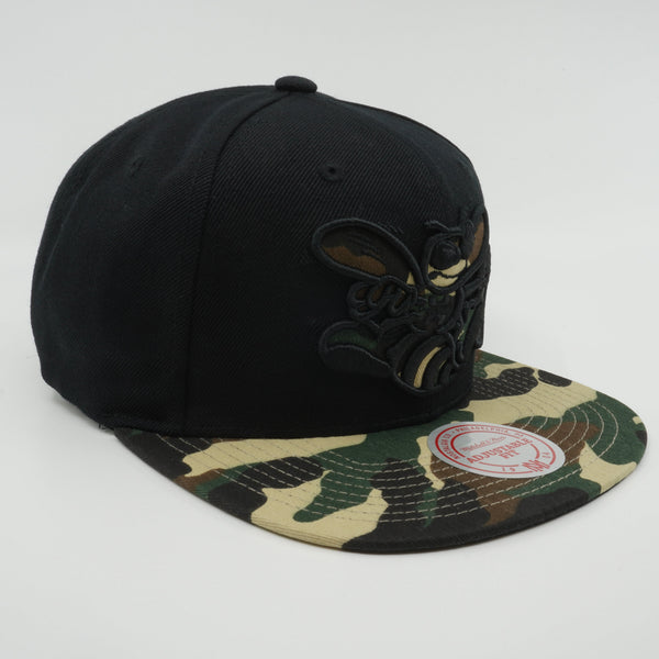 MENS MITCHELL & NESS NBA CAMO BILL HORNETS - CAMO WOODLAND