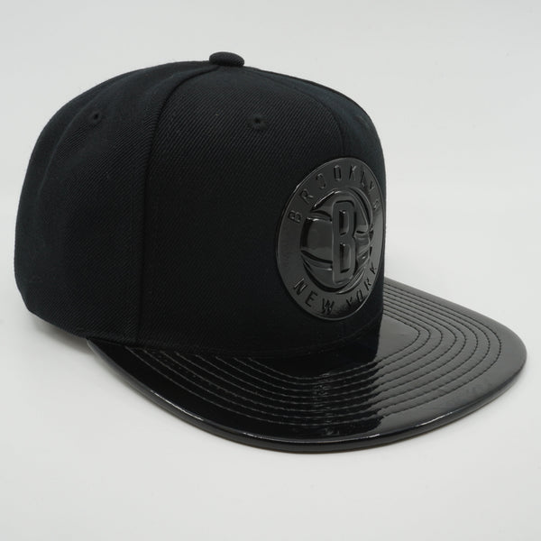 MENS MITCHELL & NESS NBA THREE ONE BLACK SNAPBACK NETS - BLACK