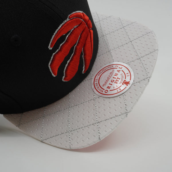 MENS MITCHELL & NESS NBA 75TH PLATINUM SNAPBACK RAPTORS - BLACK