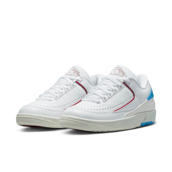 [DX4401-164] Womens Air Jordan RETRO 2 LOW 'NC TO CHI'