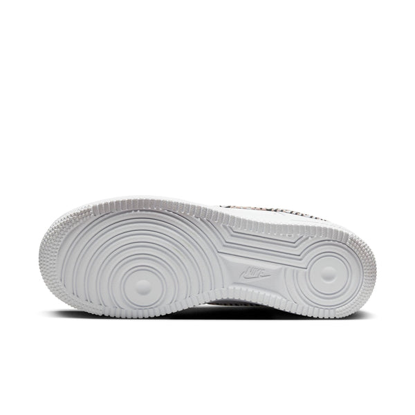 [DZ2709-100] Womens Nike AIR FORCE 1 LX UNITED