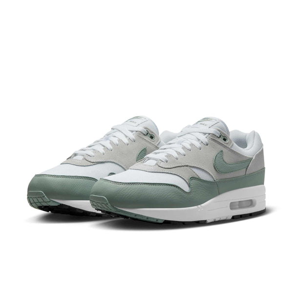 [DZ4549-100] Mens Nike Air Max 1 SC