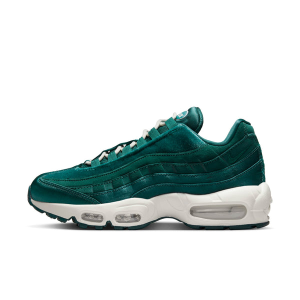 [DZ5226-300] Womens Nike AIR MAX 95 'GREEN VELVET'