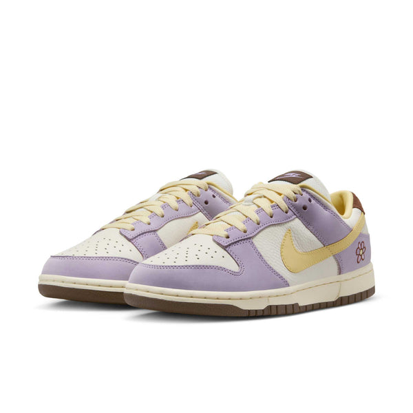 [FB7910-500] Womens Nike Dunk Low Premium