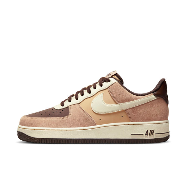 [FB8878-200] Mens Nike AIR FORCE 1 '07 LV8