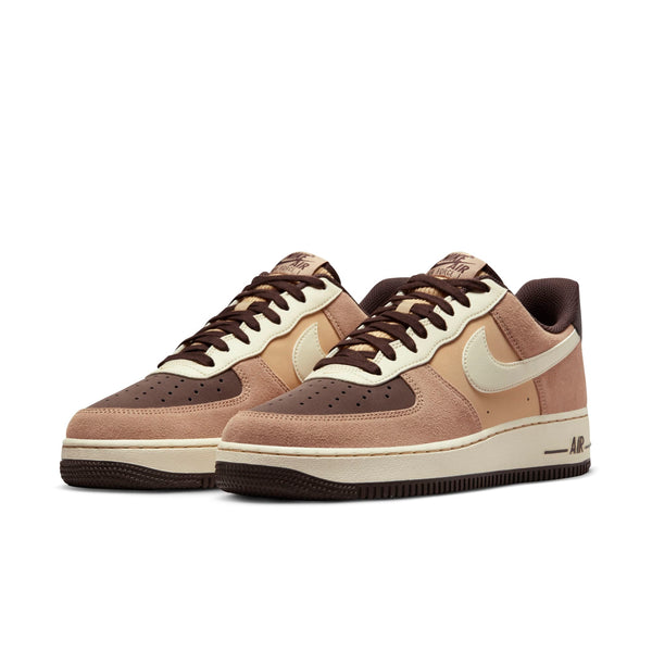 [FB8878-200] Mens Nike AIR FORCE 1 '07 LV8