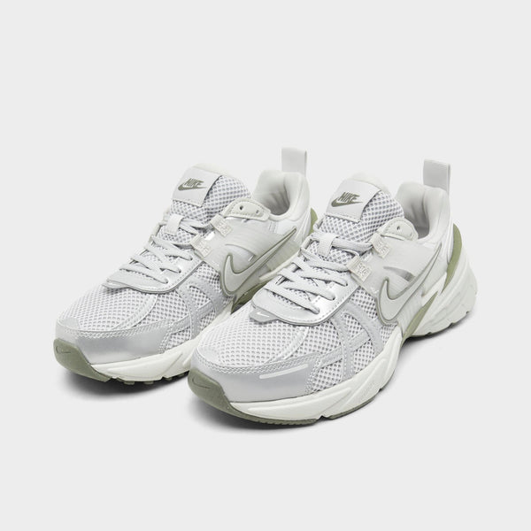 [FD0736-006] WOMENS NIKE V2K RUN 'PHOTON DUST LIGHT SILVER'