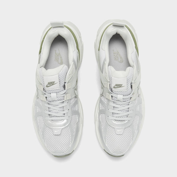 [FD0736-006] WOMENS NIKE V2K RUN 'PHOTON DUST LIGHT SILVER'