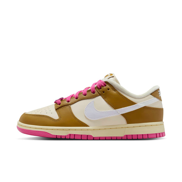 [FD8683-700] Womens Nike DUNK LOW SE