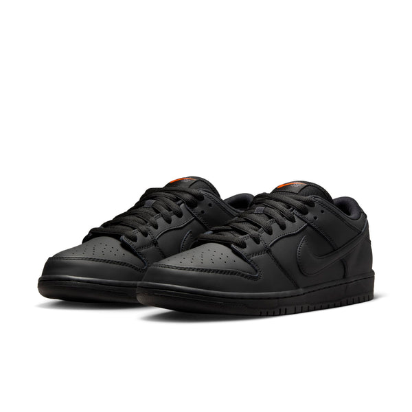 [FJ1674-001] Mens Nike SB Dunk Low Pro 'Triple Black'