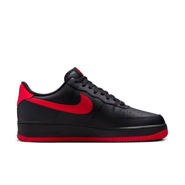 [FJ4146-002] MENS NIKE AIR FORCE 1 '07