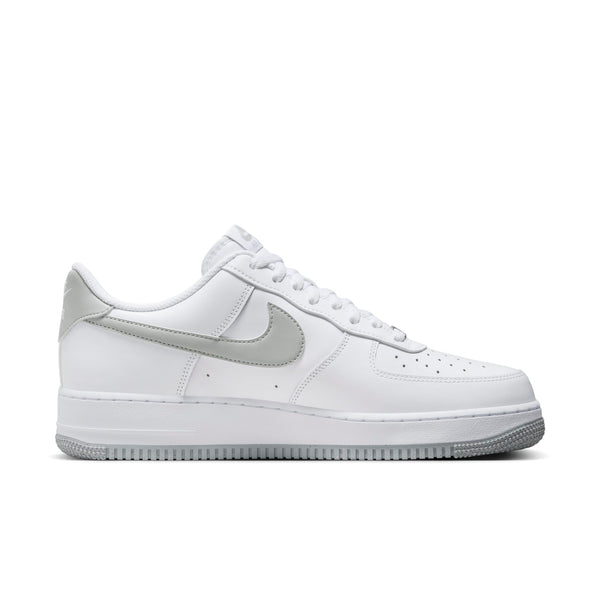 [FJ4146-100] Mens Nike AIR FORCE 1 '07
