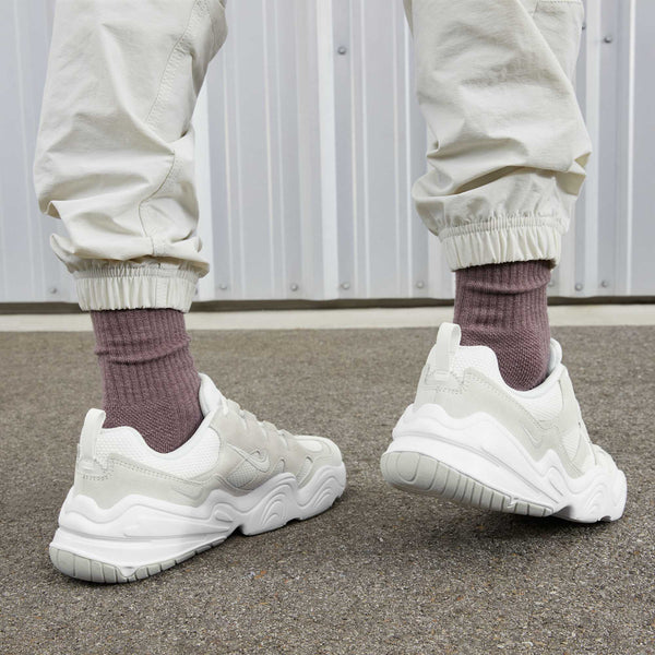 [FJ9532-100] MENS NIKE TECH HERA