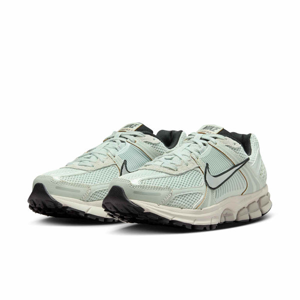 [FN6742-001] WOMENS NIKE ZOOM VOMERO 5