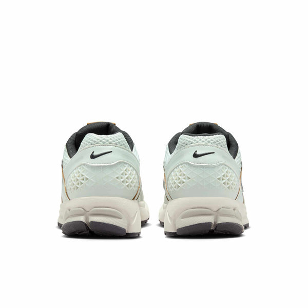 [FN6742-001] WOMENS NIKE ZOOM VOMERO 5