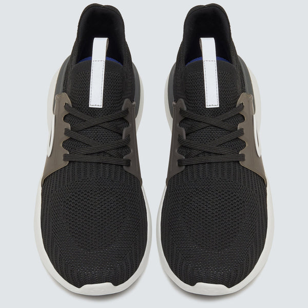 [FOF100282-02E] MENS OAKLEY CHAGOS - BLACKOUT